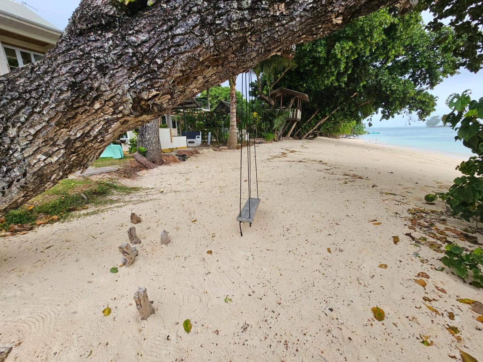 La Digue Luxury Beach & Spa 外观 照片