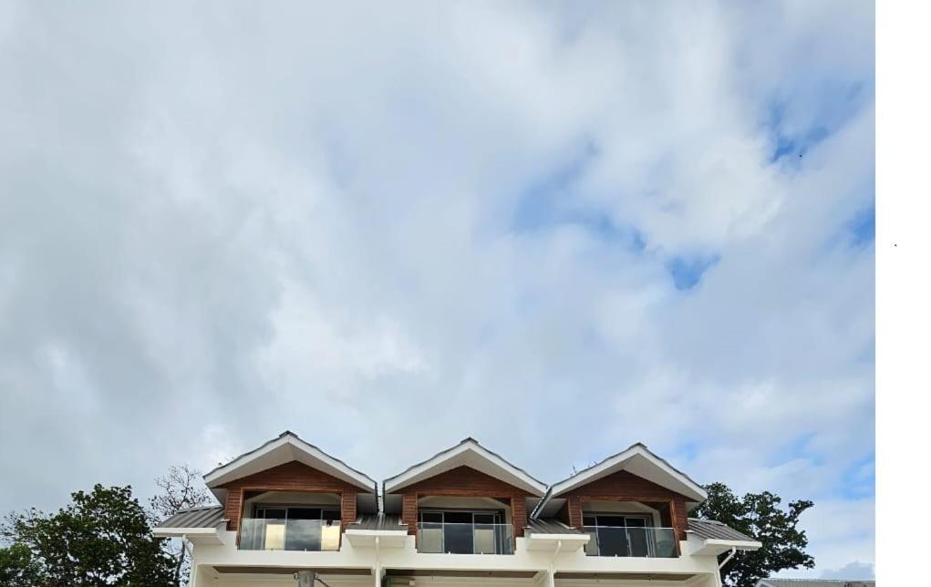 La Digue Luxury Beach & Spa 外观 照片